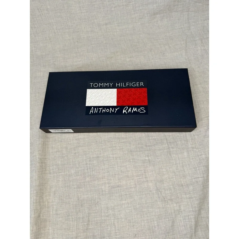 Tommy Hilfiger Anthony Ramos Genuine Leather Wallet Lanyard & Credit Card Holder